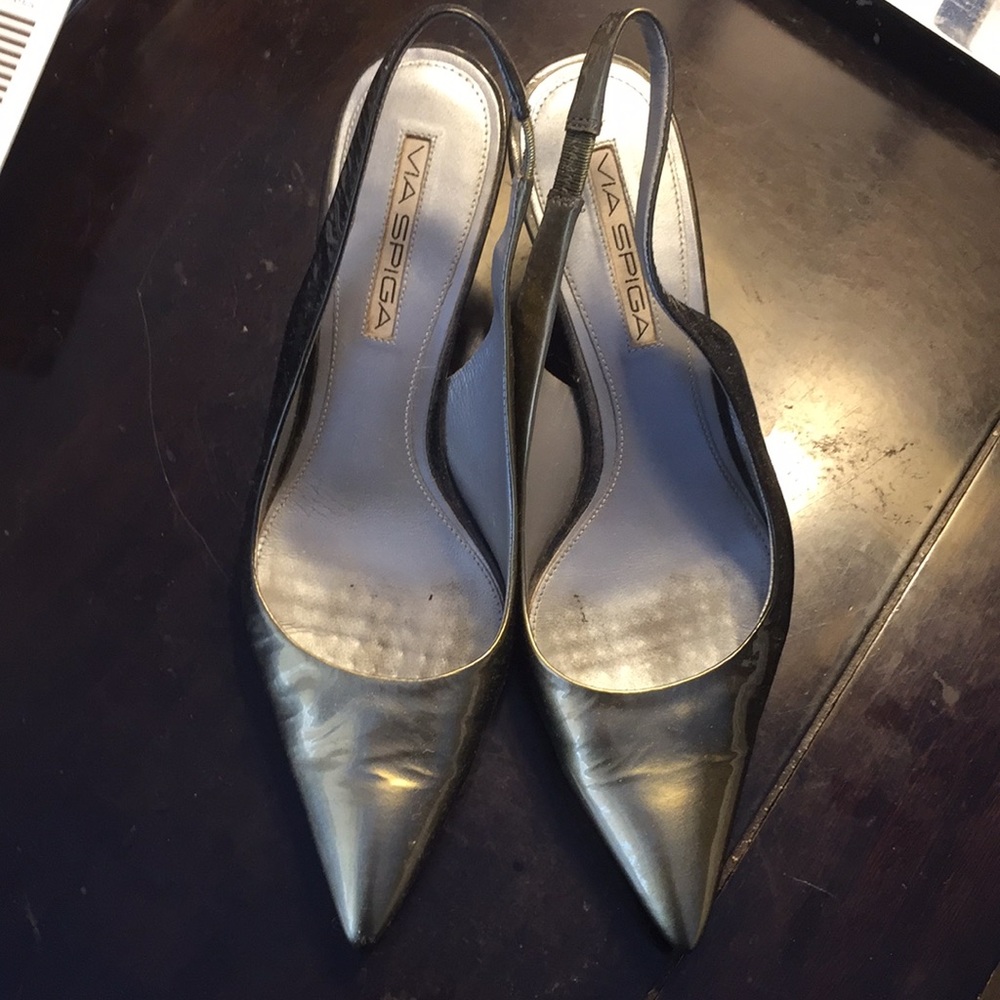 Silver grey pumps